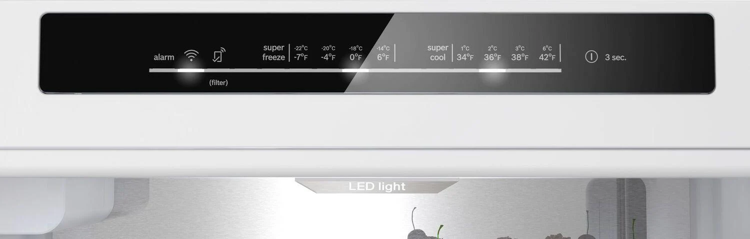 Bosch B24CB80ESW 800 Series, free-standing fridge-freezer with freezer at bottom, glass door, 24'', White, Total No Frost - Image 4