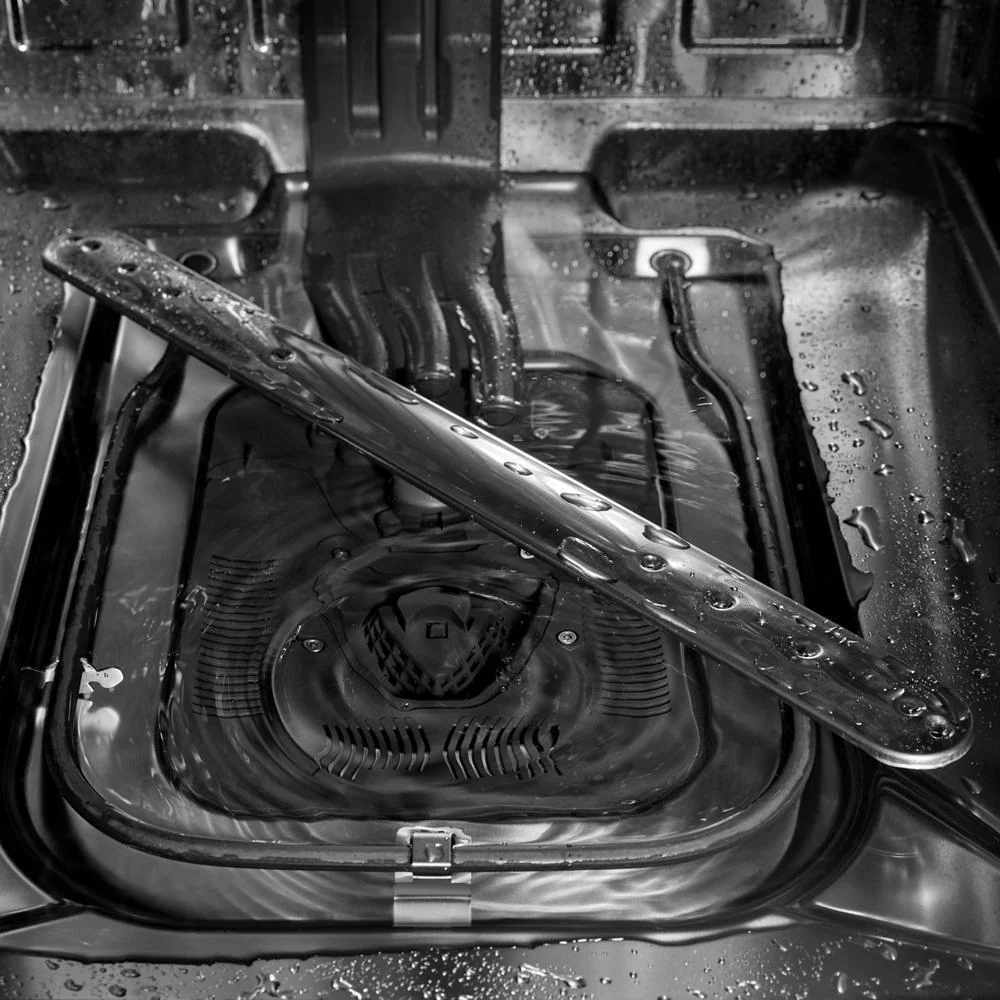 Kitchenaid KDTS424SJP 360(degree) Max Jets™ Third Rack Dishwasher with ProDry System 44 dBA - Image 7
